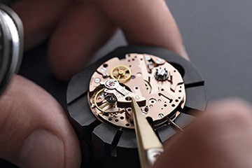 宁波百达翡丽表进水了维修