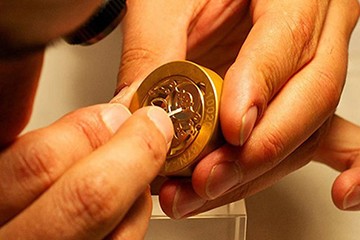 宁波百达翡丽表壳磨损